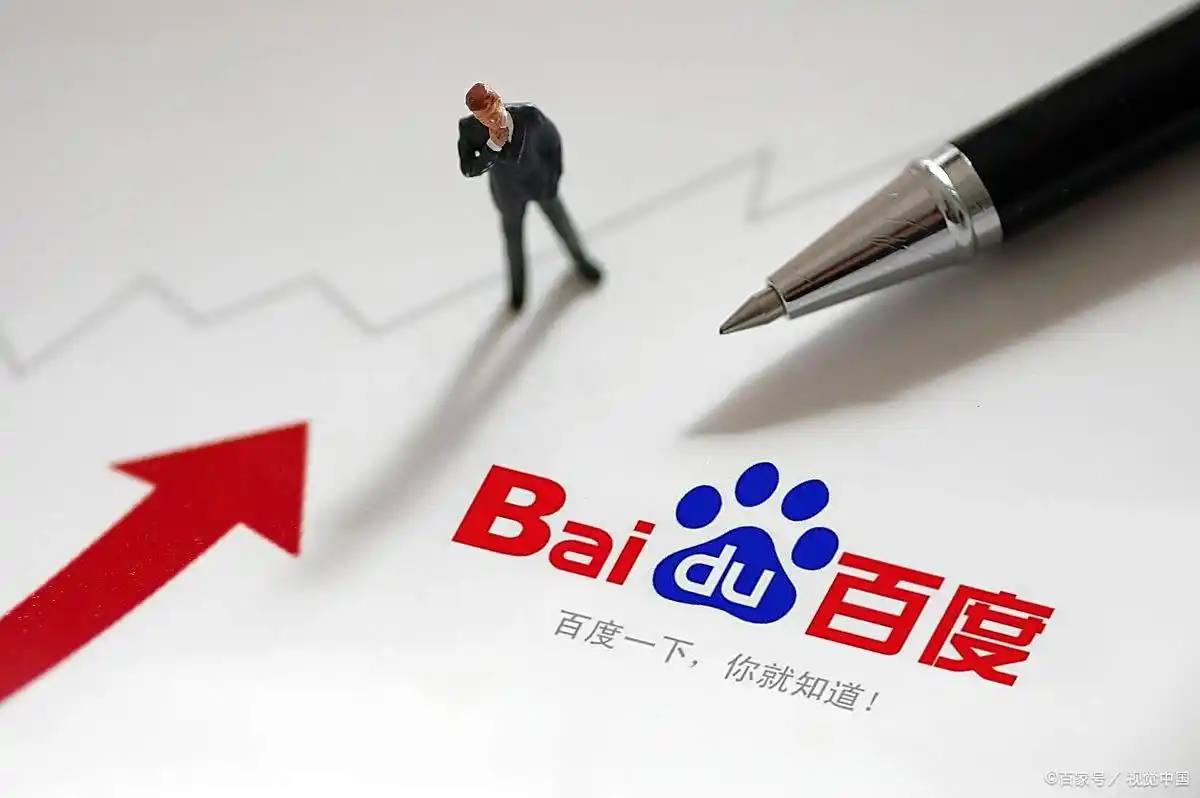 警方通报烈性犬撕咬小猫